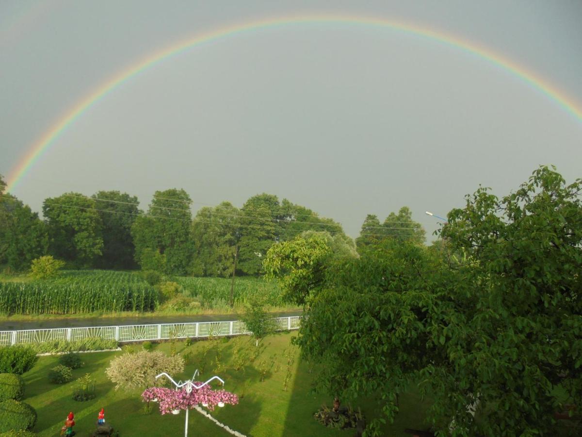 Agroturystyka Krysia Pilszcz Exteriér fotografie