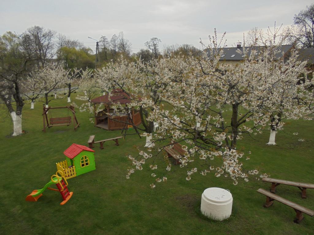 Agroturystyka Krysia Pilszcz Exteriér fotografie