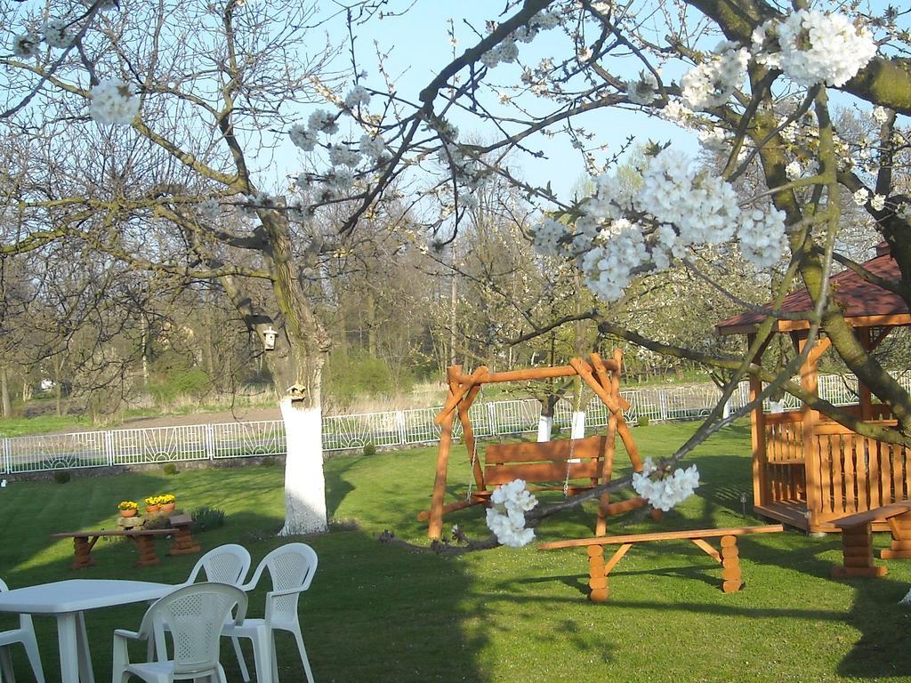 Agroturystyka Krysia Pilszcz Exteriér fotografie